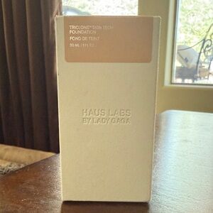 Haus Labs By Lady Gaga Triclone Skin Tech Foundation - 200 Light Medium Neutral